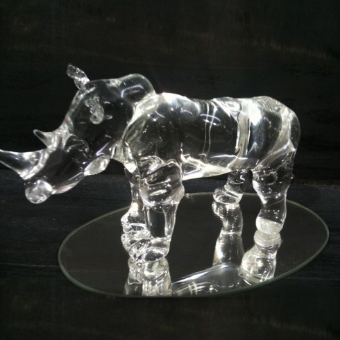 Rhinocéros en verre