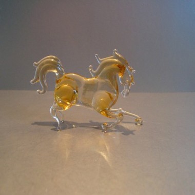 Cheval en verre 