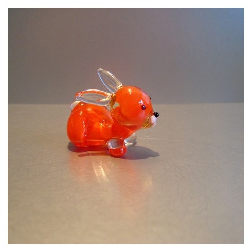 Lapin orange en verre