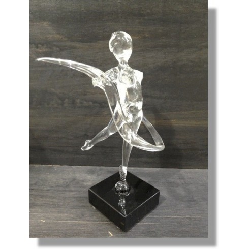  Danseuse classique avec son ruban en verre 