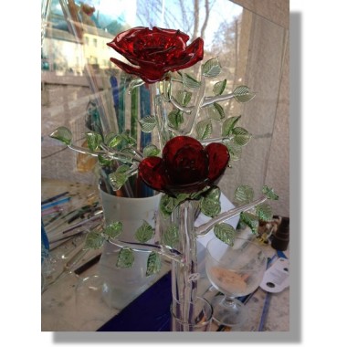 Rose en verre rouge