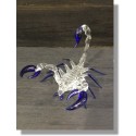  Scorpion en verre bleu transparent 