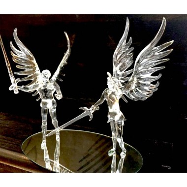 gladiateur avec des ailes en verre 