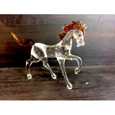 Petit cheval en verre au galop