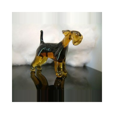 Chien Airedale Terrier en verre