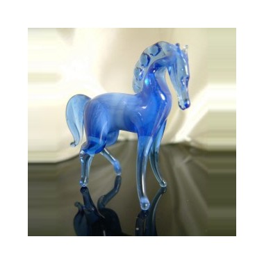Cheval bleu en verre en verre