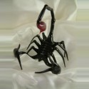 Scorpion noir en verre