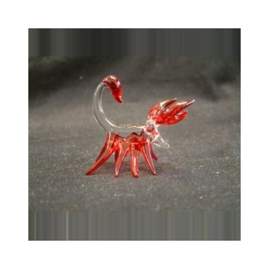 Petit scorpion agressif en verre