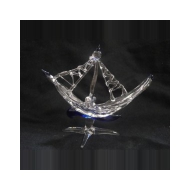 Bateau à voile en verre