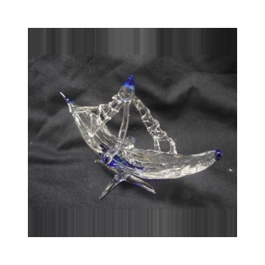 Bateau à voile en verre